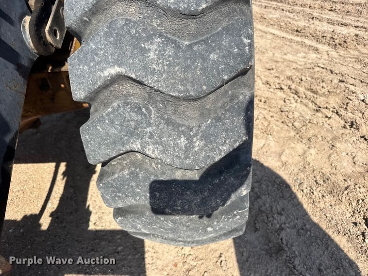 image for item EW4608 1985 Caterpillar IT28 wheel loader