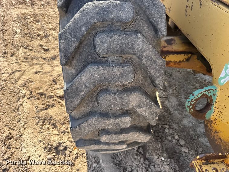 image for item EW4608 1985 Caterpillar IT28 wheel loader