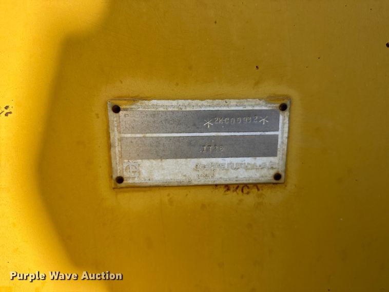 image for item EW4608 1985 Caterpillar IT28 wheel loader