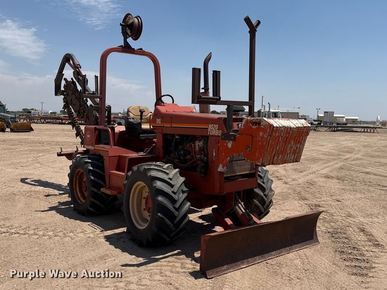 image for item EW4610 1999 Ditch Witch 8020T trencher