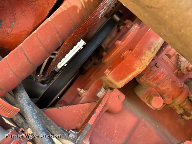 image for item EW4610 1999 Ditch Witch 8020T trencher