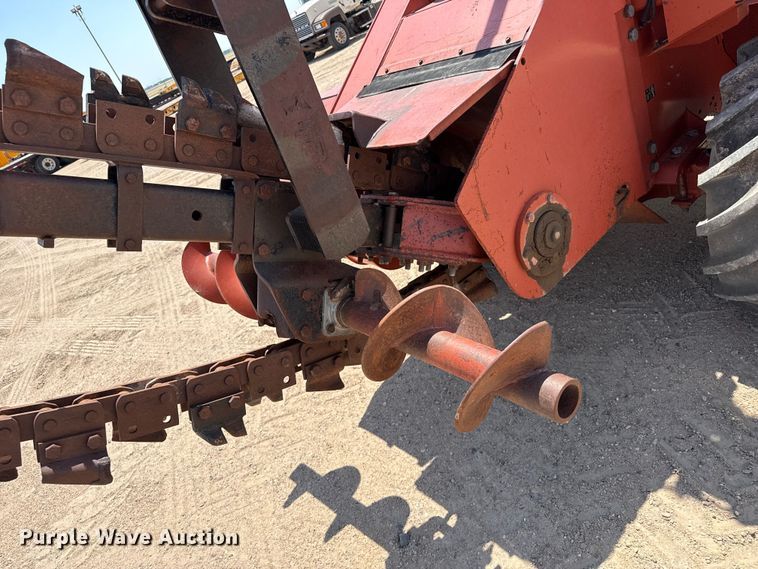 image for item EW4610 1999 Ditch Witch 8020T trencher