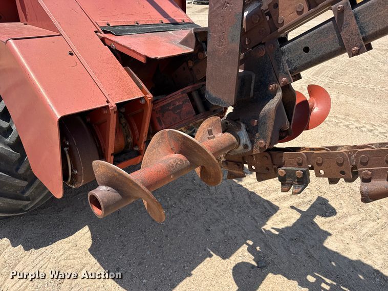 image for item EW4610 1999 Ditch Witch 8020T trencher