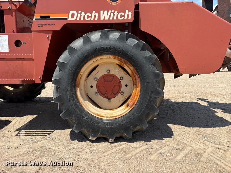 image for item EW4610 1999 Ditch Witch 8020T trencher
