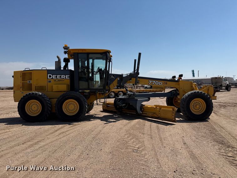 image for item EW4611 2007 John Deere 770D motor grader
