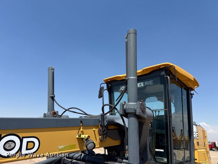 image for item EW4611 2007 John Deere 770D motor grader