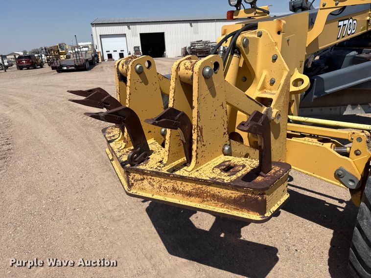 image for item EW4611 2007 John Deere 770D motor grader