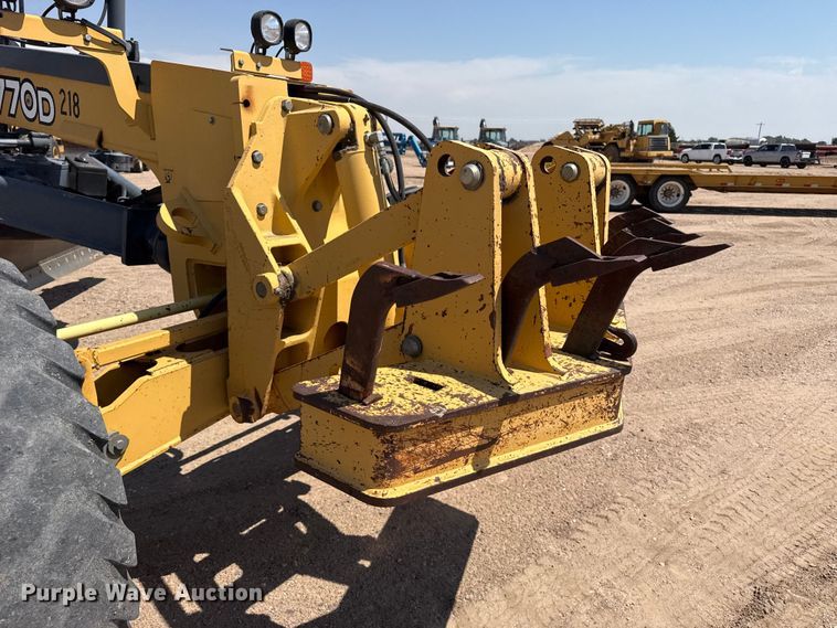 image for item EW4611 2007 John Deere 770D motor grader