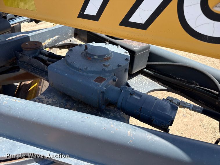 image for item EW4611 2007 John Deere 770D motor grader