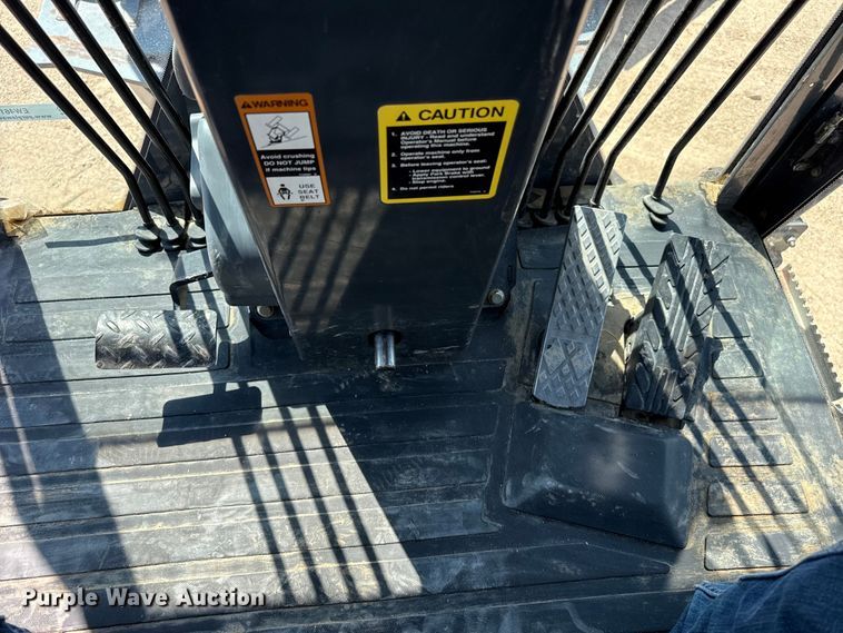 image for item EW4611 2007 John Deere 770D motor grader