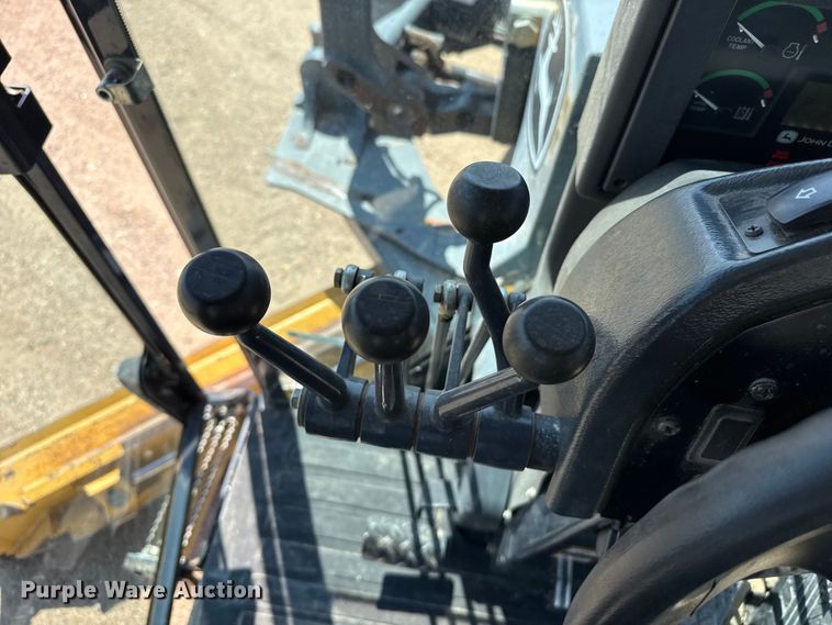 image for item EW4611 2007 John Deere 770D motor grader