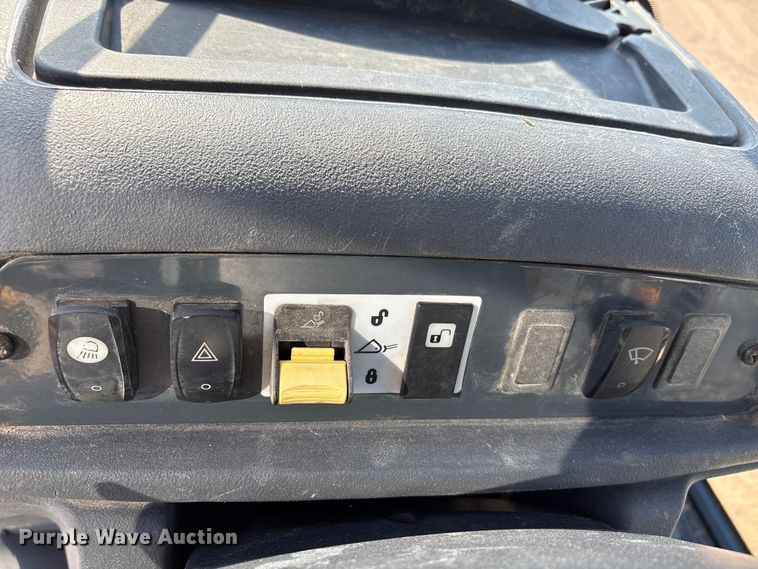 image for item EW4612 2008 John Deere 310SJTC backhoe
