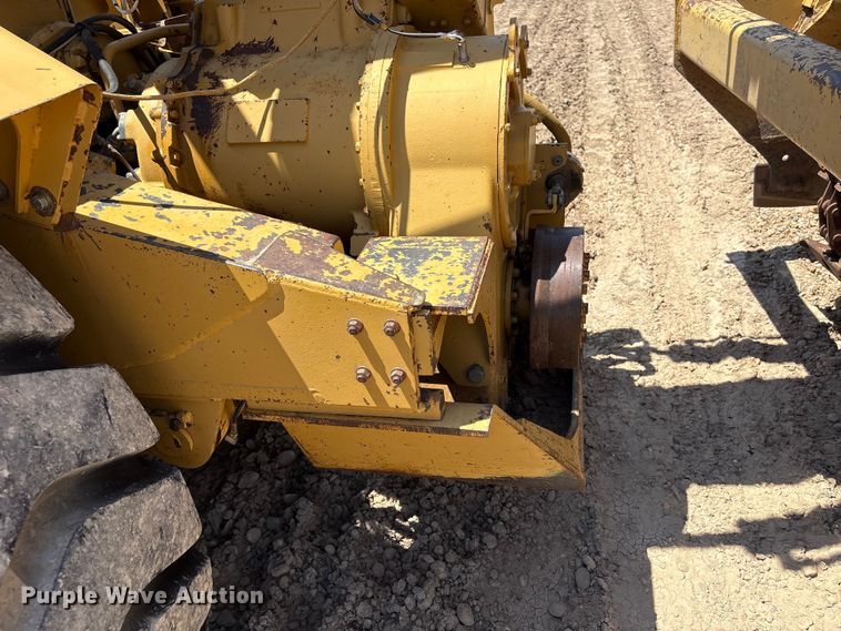 image for item EW4613 1998 Caterpillar 615C Series II elevating scraper