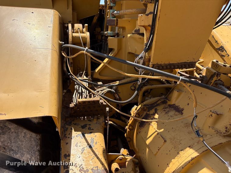 image for item EW4613 1998 Caterpillar 615C Series II elevating scraper