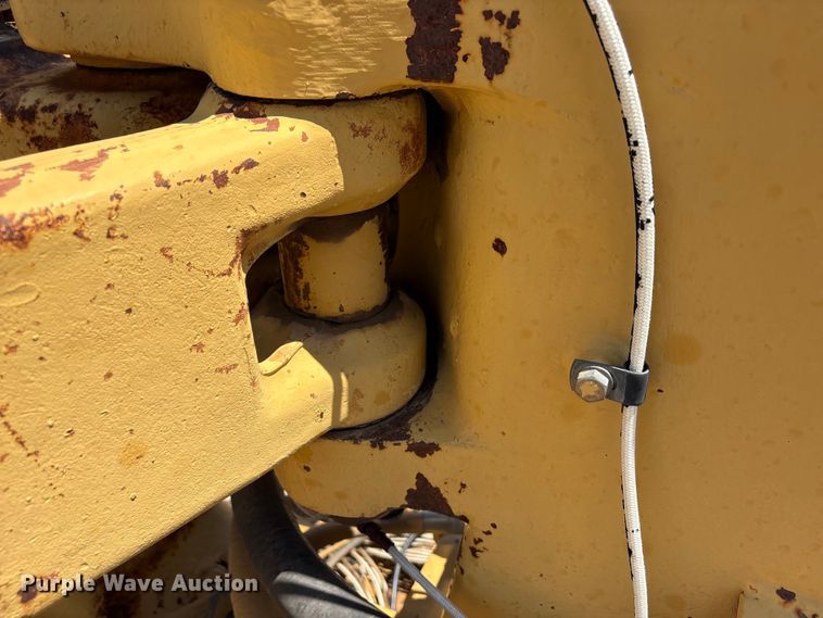 image for item EW4613 1998 Caterpillar 615C Series II elevating scraper
