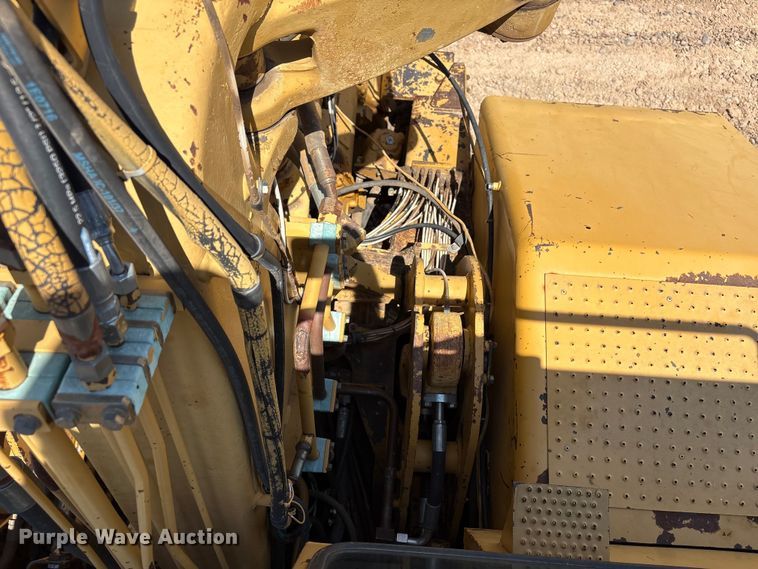 image for item EW4613 1998 Caterpillar 615C Series II elevating scraper