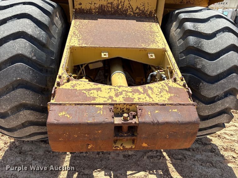 image for item EW4613 1998 Caterpillar 615C Series II elevating scraper