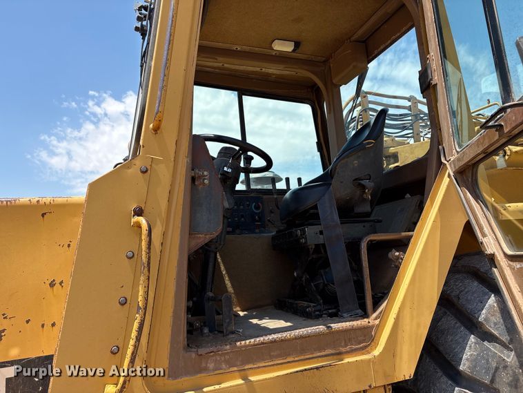 image for item EW4613 1998 Caterpillar 615C Series II elevating scraper