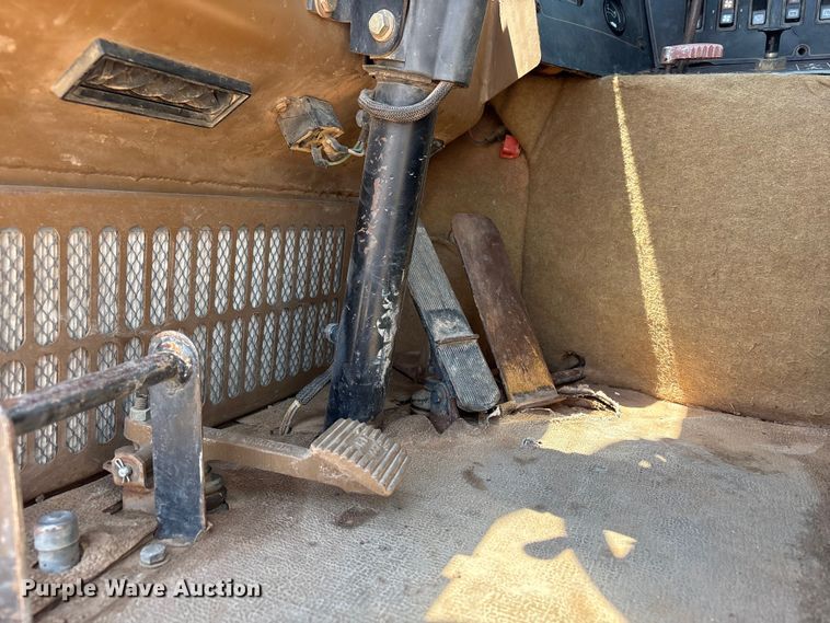 image for item EW4613 1998 Caterpillar 615C Series II elevating scraper