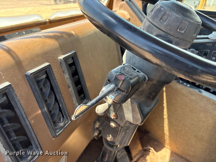 image for item EW4613 1998 Caterpillar 615C Series II elevating scraper