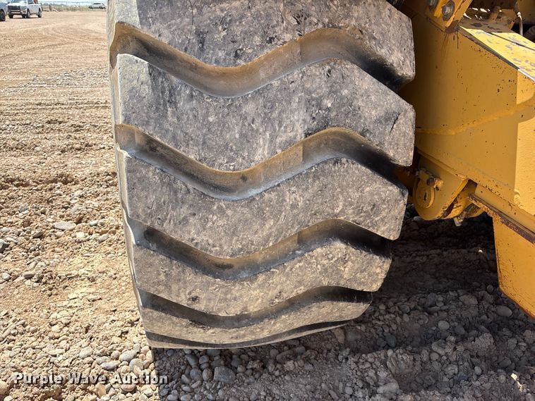 image for item EW4613 1998 Caterpillar 615C Series II elevating scraper