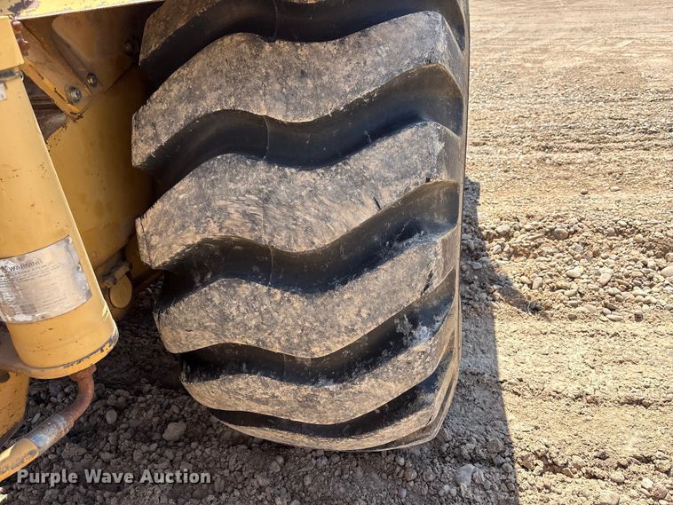 image for item EW4613 1998 Caterpillar 615C Series II elevating scraper