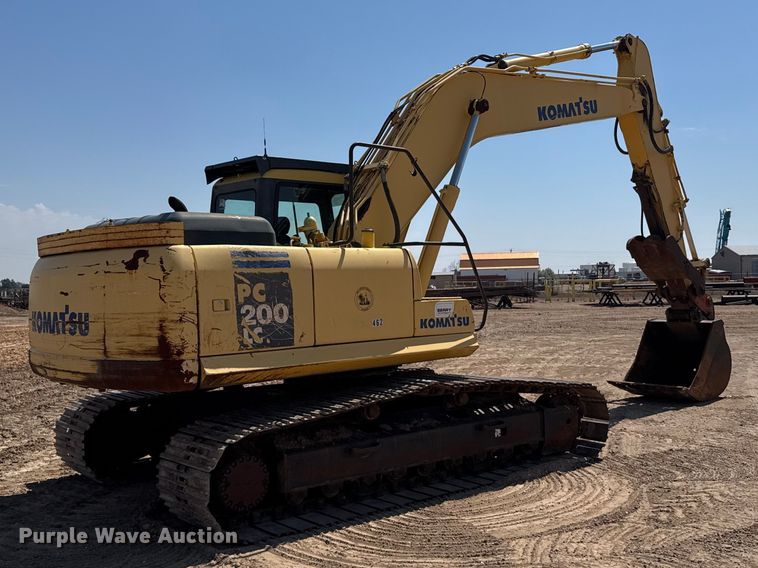 image for item EW4615 2003 Komatsu PC200LC excavator
