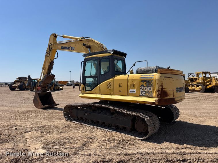 image for item EW4615 2003 Komatsu PC200LC excavator
