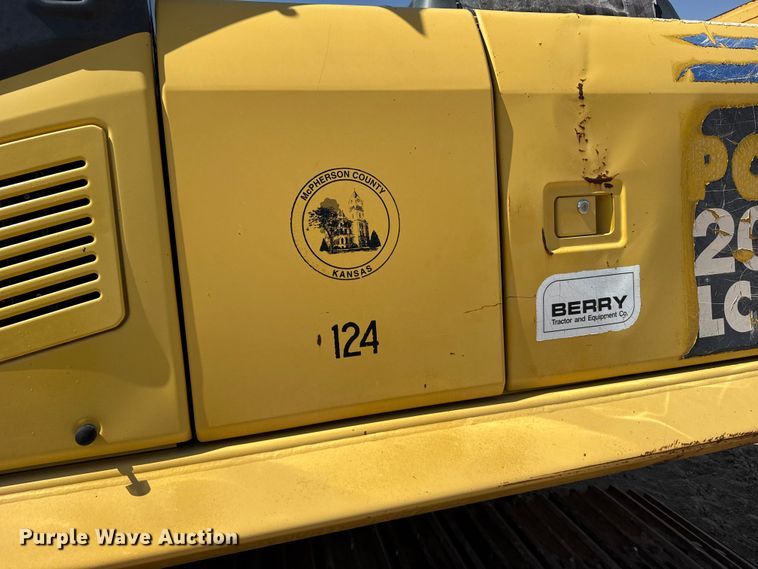 image for item EW4615 2003 Komatsu PC200LC excavator
