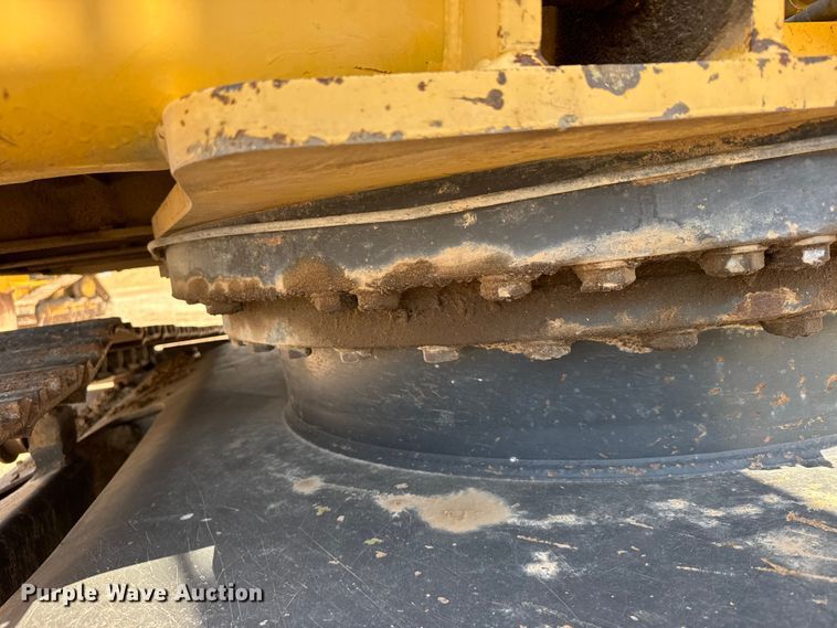 image for item EW4615 2003 Komatsu PC200LC excavator