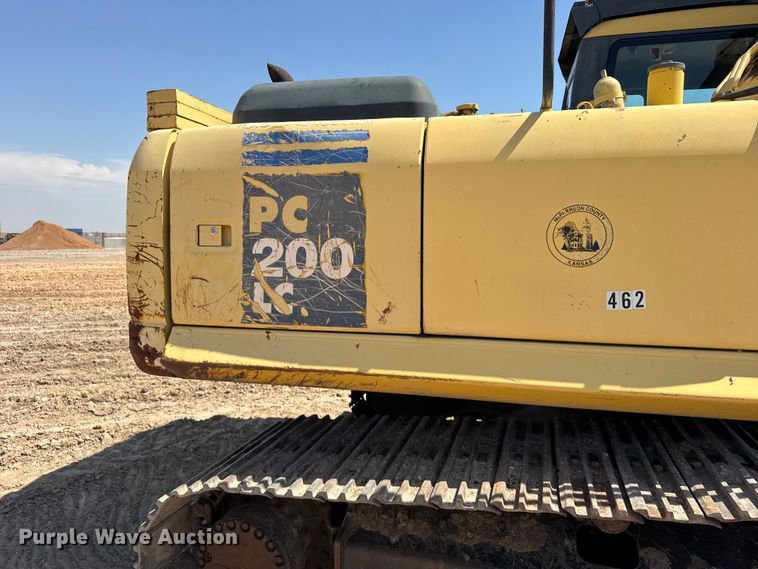 image for item EW4615 2003 Komatsu PC200LC excavator