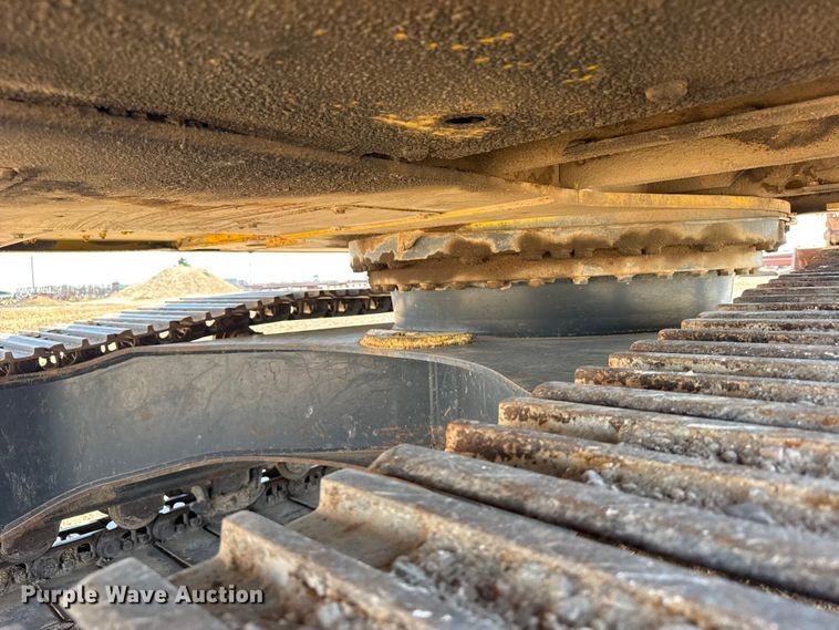 image for item EW4615 2003 Komatsu PC200LC excavator