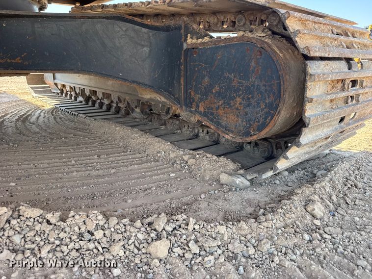 image for item EW4615 2003 Komatsu PC200LC excavator