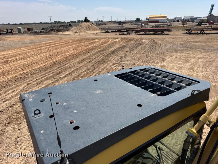 image for item EW4615 2003 Komatsu PC200LC excavator