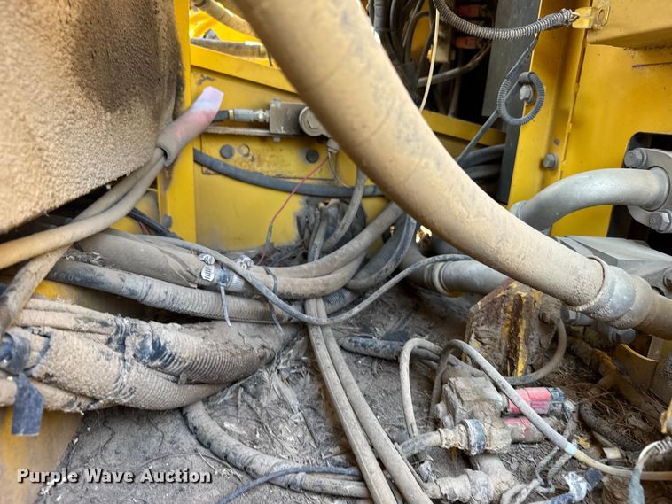 image for item EW4615 2003 Komatsu PC200LC excavator