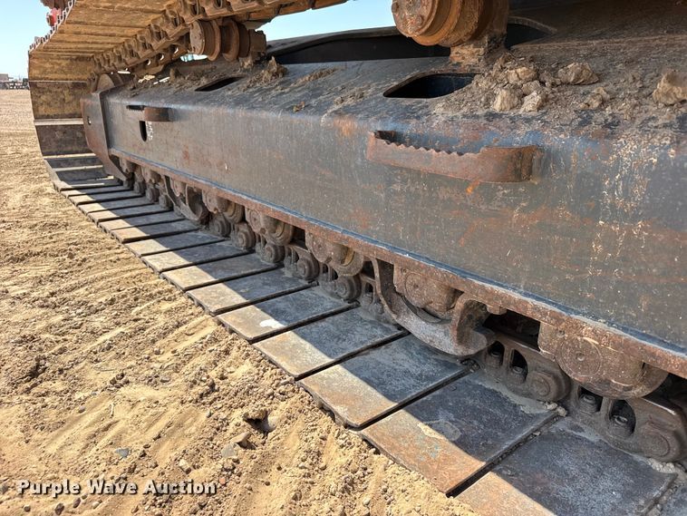 image for item EW4615 2003 Komatsu PC200LC excavator