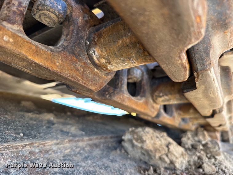image for item EW4615 2003 Komatsu PC200LC excavator