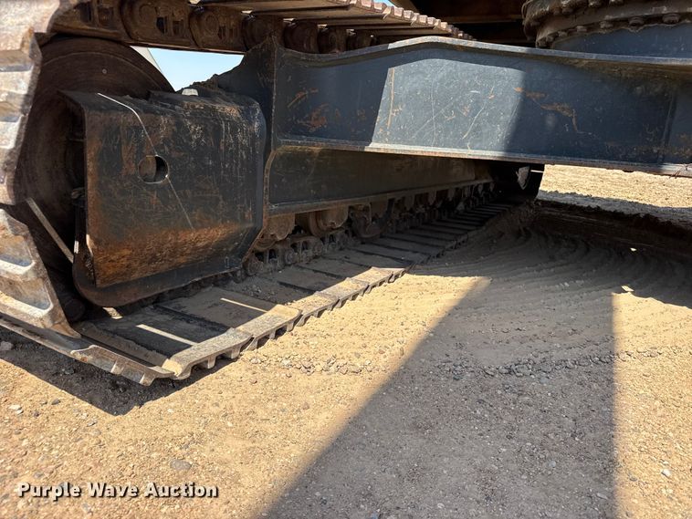 image for item EW4615 2003 Komatsu PC200LC excavator