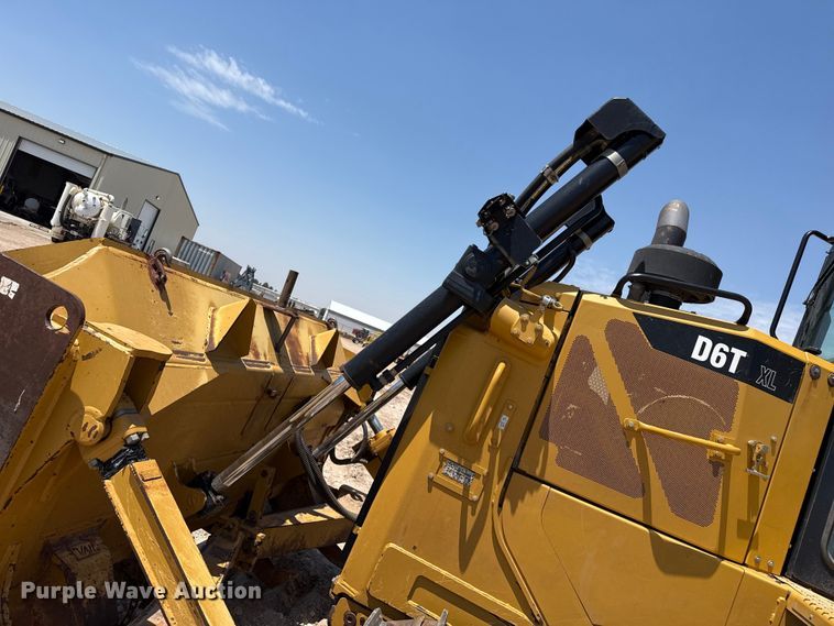image for item EW4617 2012 Caterpillar D6T XL dozer