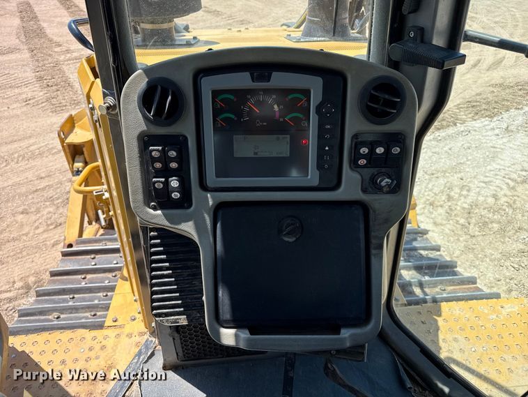 image for item EW4617 2012 Caterpillar D6T XL dozer
