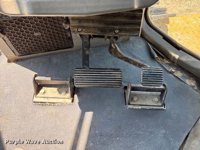 image for item EW4617 2012 Caterpillar D6T XL dozer