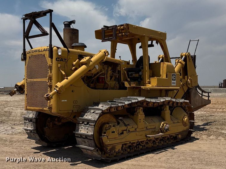 image for item EW4618 1975 Caterpillar D9H dozer