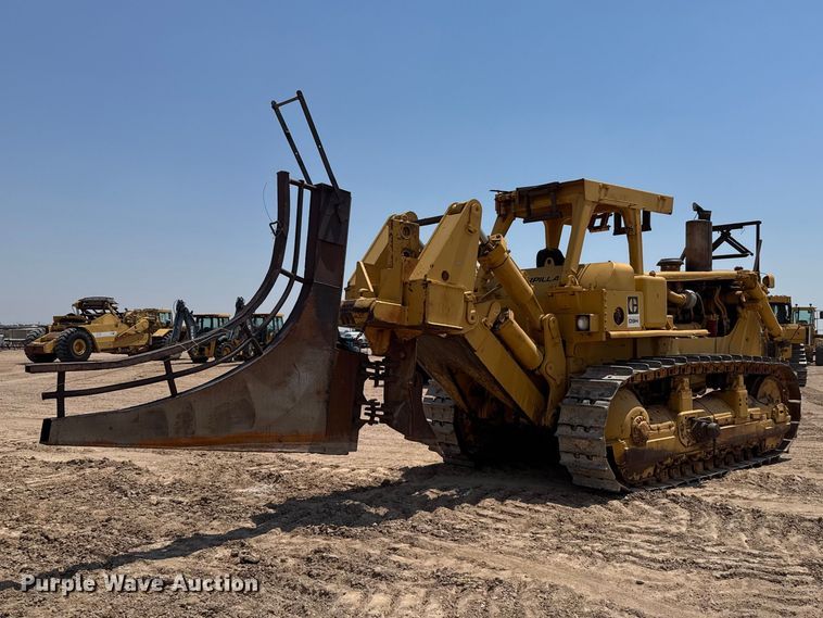 image for item EW4618 1975 Caterpillar D9H dozer