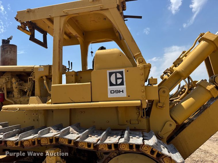 image for item EW4618 1975 Caterpillar D9H dozer