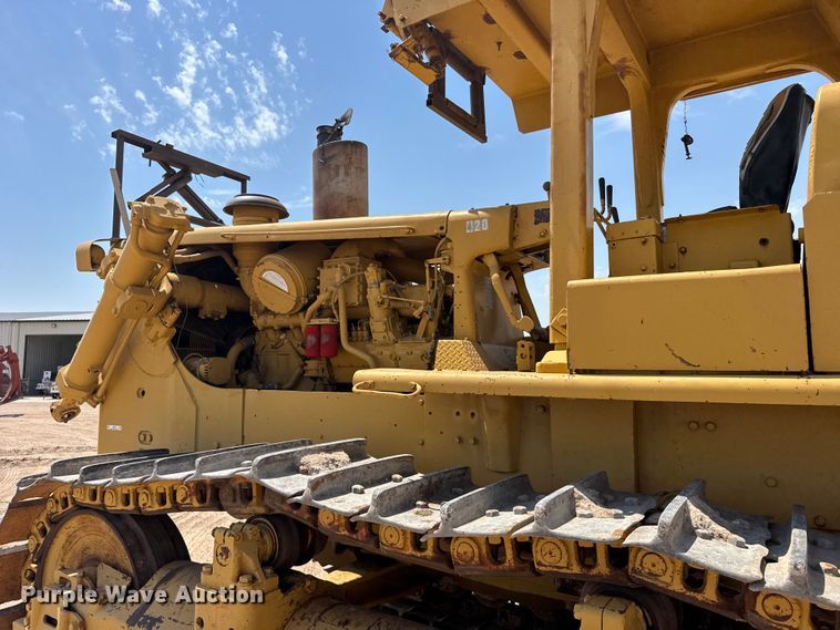image for item EW4618 1975 Caterpillar D9H dozer