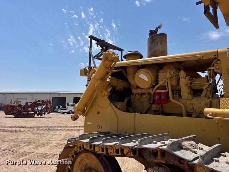 image for item EW4618 1975 Caterpillar D9H dozer