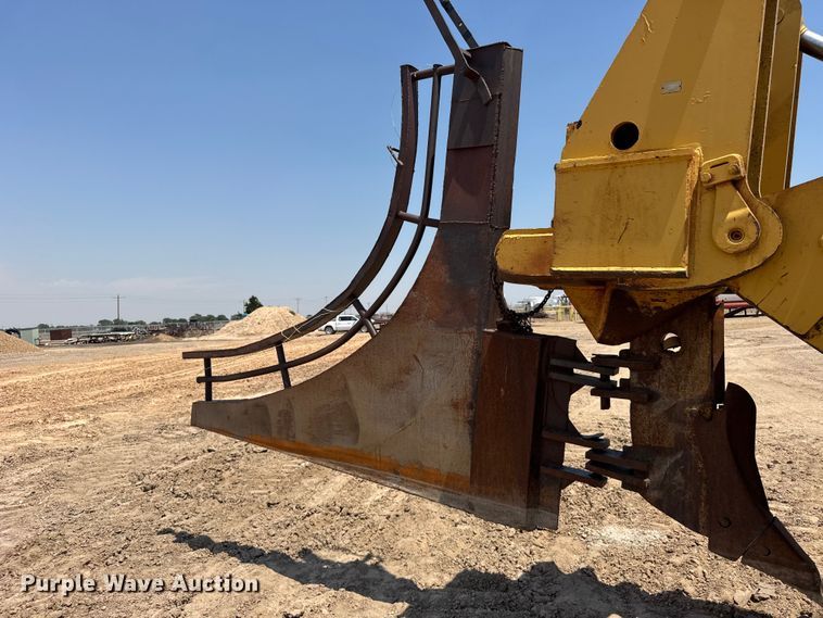 image for item EW4618 1975 Caterpillar D9H dozer
