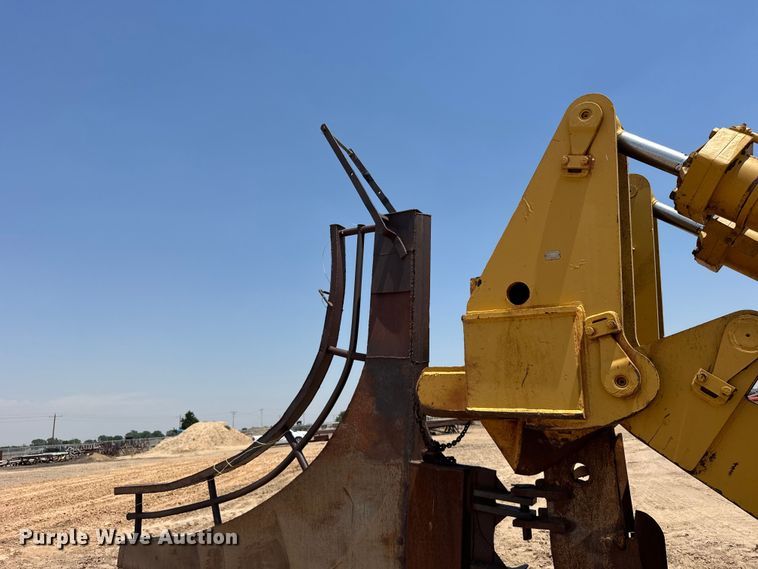 image for item EW4618 1975 Caterpillar D9H dozer