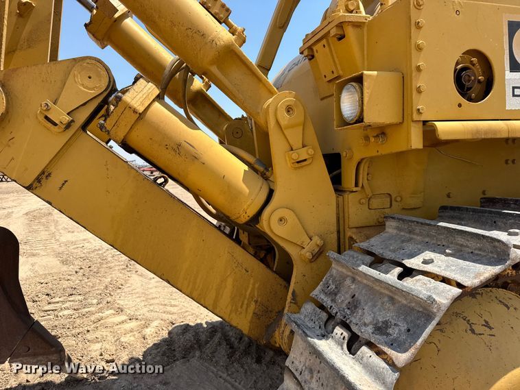 image for item EW4618 1975 Caterpillar D9H dozer