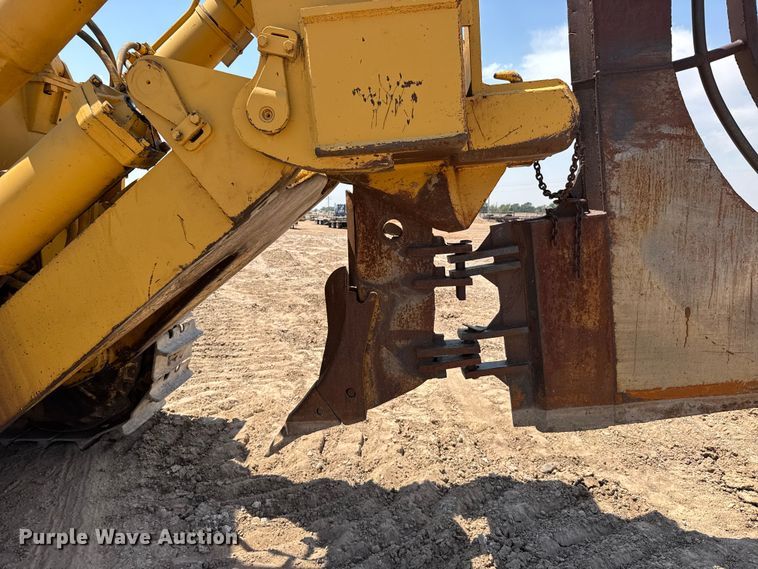 image for item EW4618 1975 Caterpillar D9H dozer